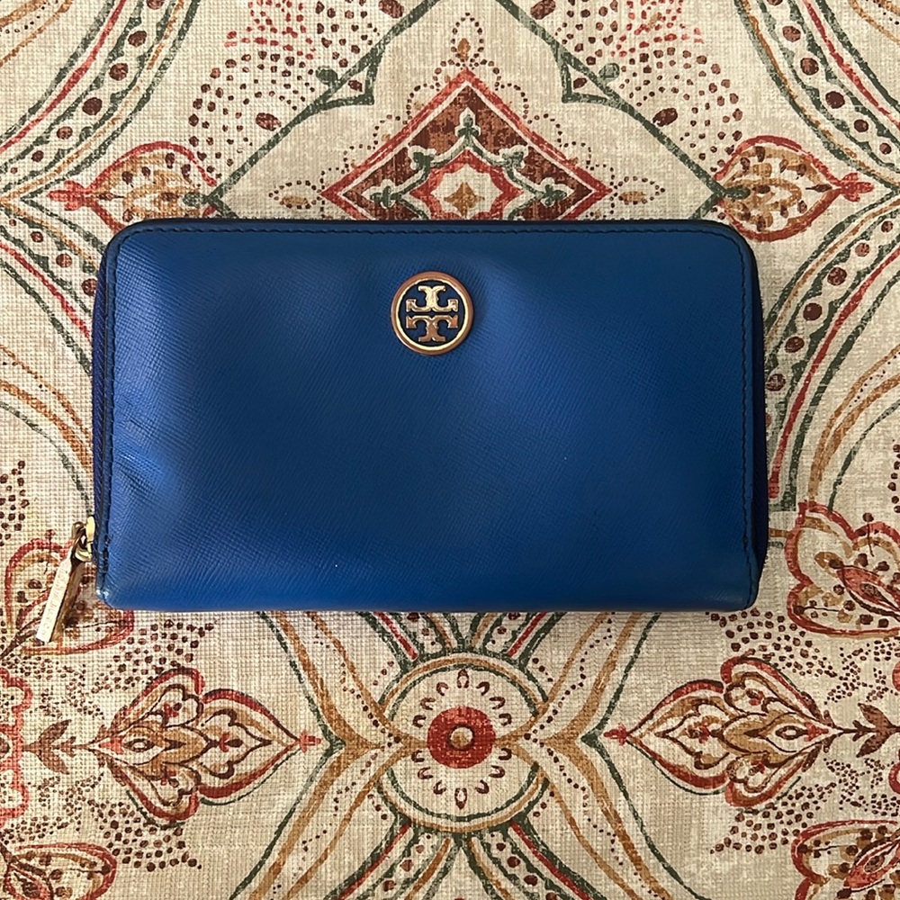 Tory Burch wallet